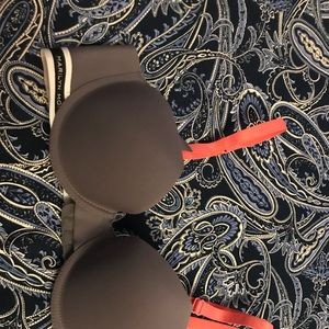 Grey and Coral, Marilyn Monroe bra, push up